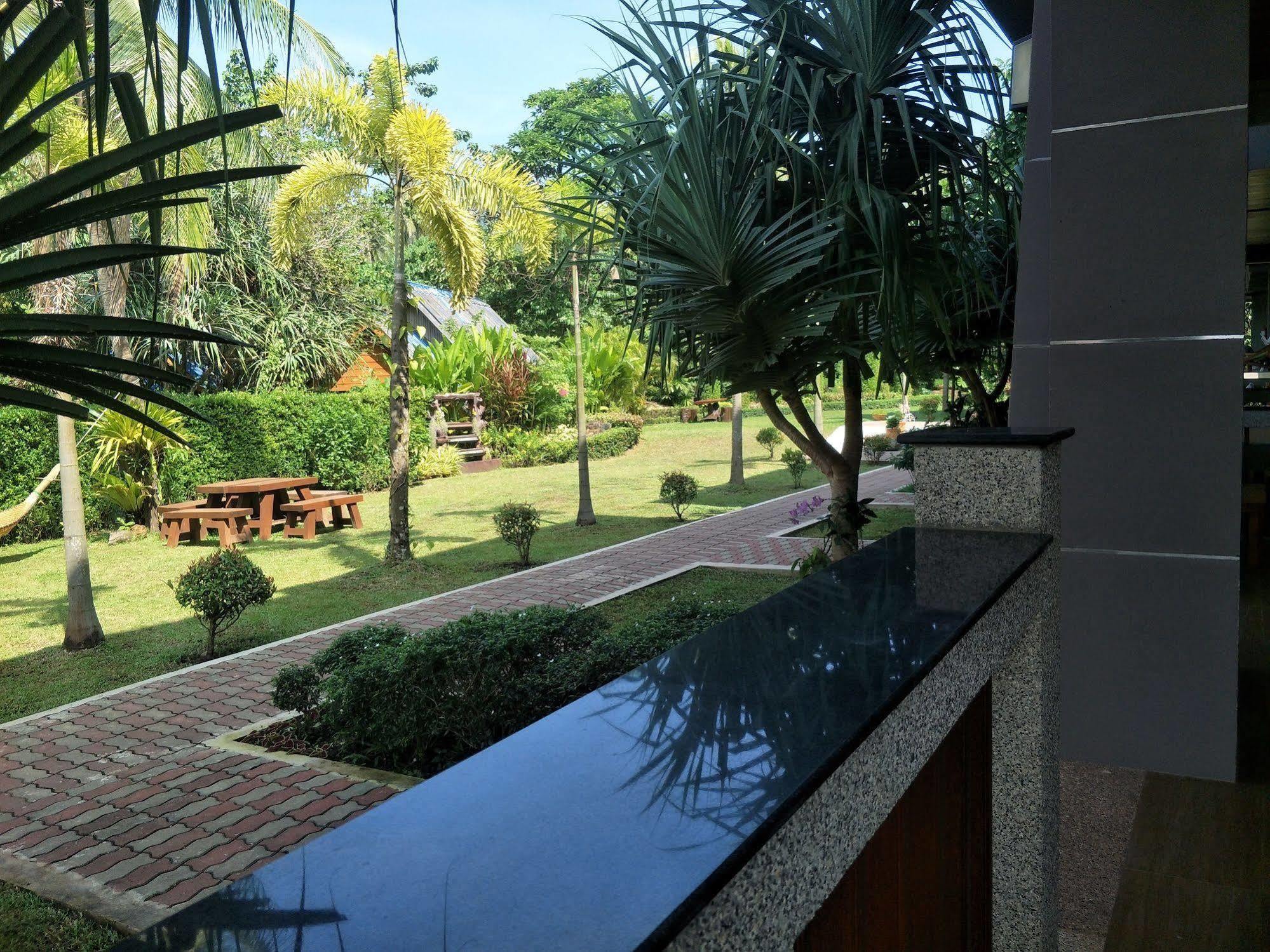 Lanta Intanin Resort - Sha Extra Plus Ko Lanta Εξωτερικό φωτογραφία